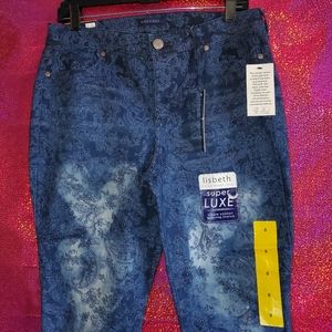 Floral Printed Jean Capris